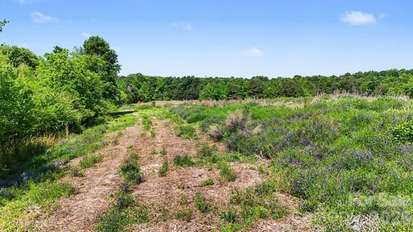 1832 Tysinger RD, Denton, NC 27239