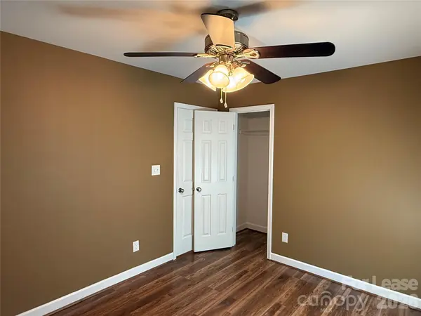 919 N Flint ST, Lincolnton, NC 28092