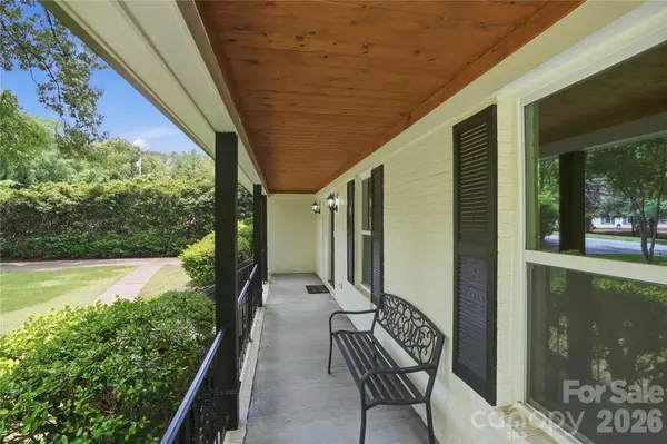 5910 Grosner PL, Charlotte, NC 28211