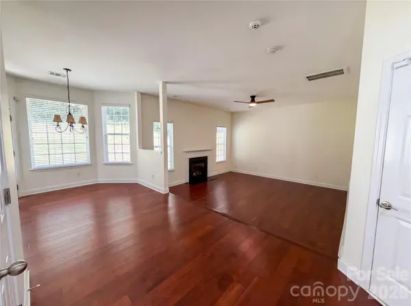 10050 Montrose DR NW, Charlotte, NC 28269