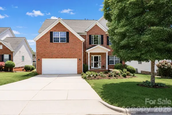 106 Planters DR, Statesville, NC 28677