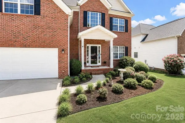 106 Planters DR, Statesville, NC 28677