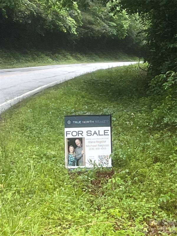 5924 Adako RD, Lenoir, NC 28645