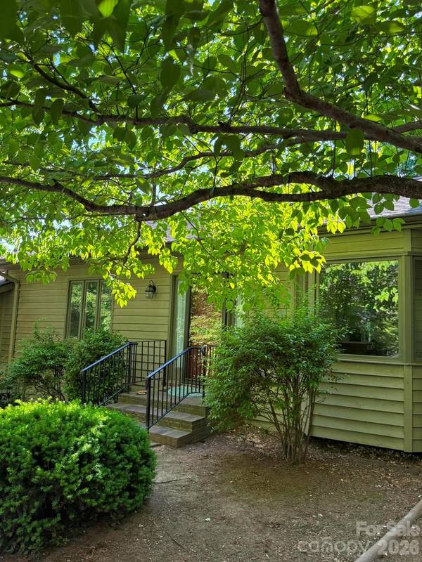 2 Hunting Country TRL, Tryon, NC 28782