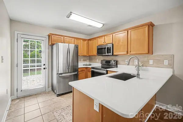 1210 Sheldon Brook LN, Fort Mill, SC 29707