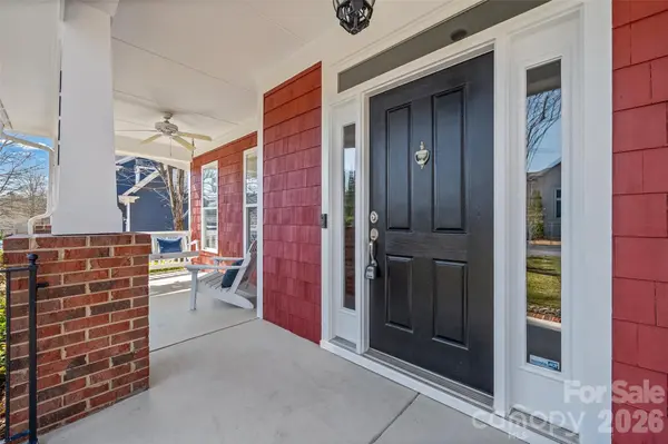1039 Hunters Run DR, Tega Cay, SC 29708