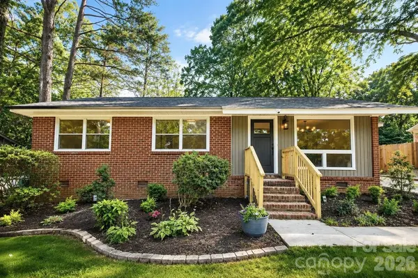 3840 Colebrook RD, Charlotte, NC 28215