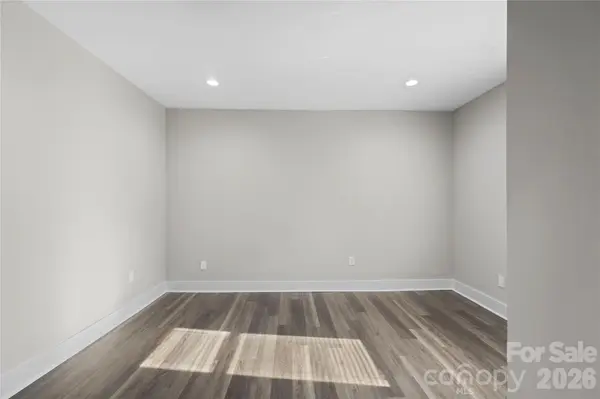 106 Dean ST, Gastonia, NC 28052