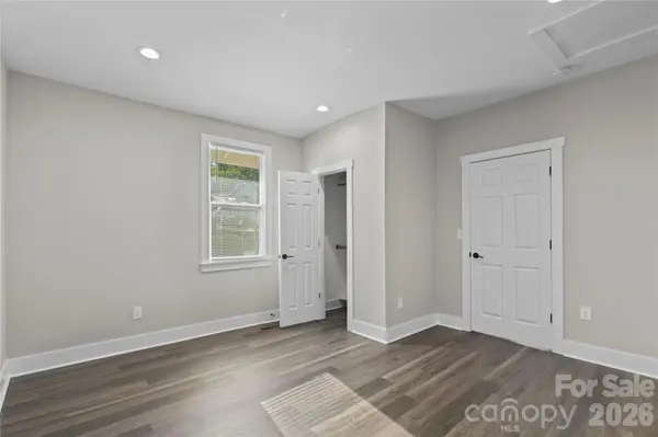 106 Dean ST, Gastonia, NC 28052