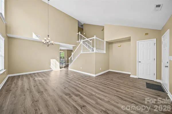 9233 Simonton DR, Charlotte, NC 28269