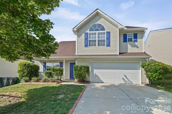 9233 Simonton DR, Charlotte, NC 28269