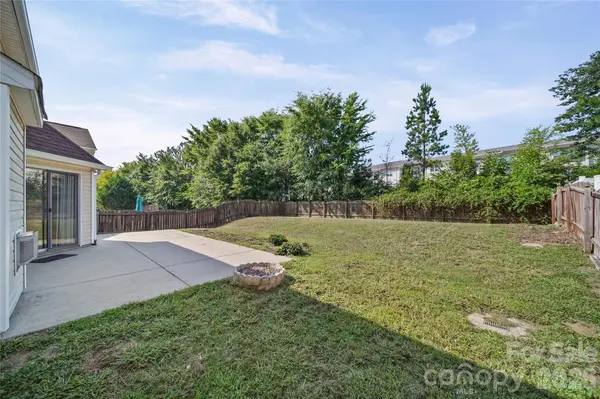 9233 Simonton DR, Charlotte, NC 28269