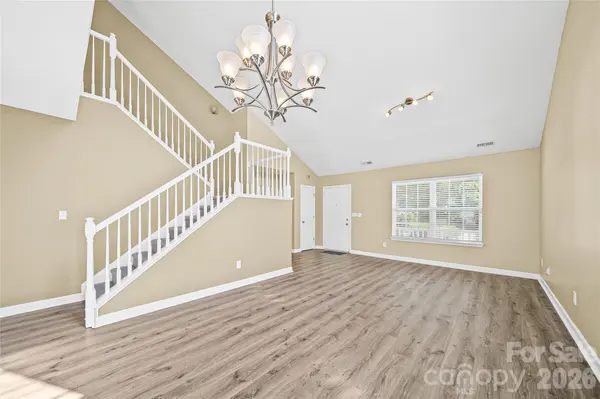 9233 Simonton DR, Charlotte, NC 28269