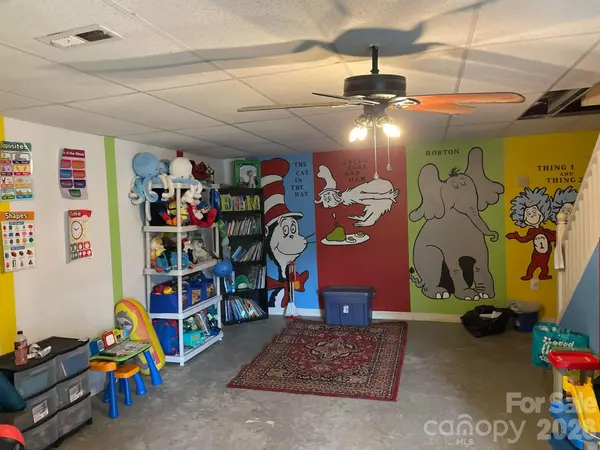 1114 Lakeview ST, Kannapolis, NC 28083