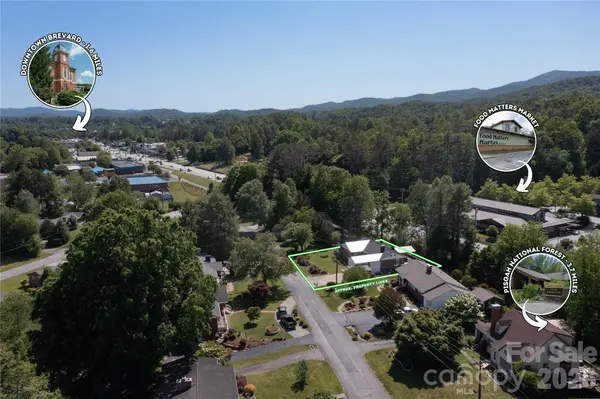 75 Hawthorne DR, Brevard, NC 28712
