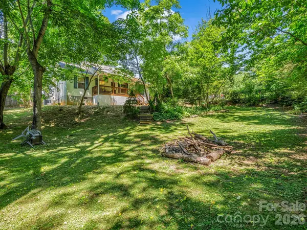 99999 Peace ST #18A, Asheville, NC 28806