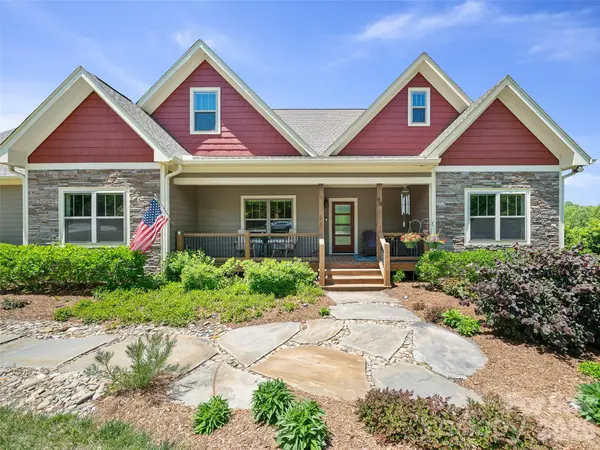 58 Sunny Morning CT, Hendersonville, NC 28792