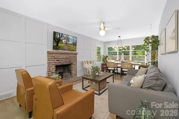 6213 Sharon RD, Charlotte, NC 28210
