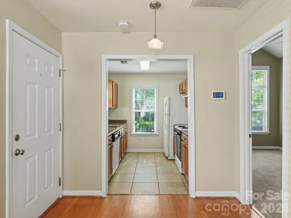 8339 Brickle LN, Huntersville, NC 28078
