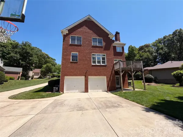 15130 Stonegreen LN, Huntersville, NC 28078