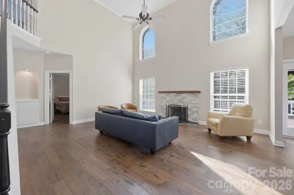 15704 Framingham LN, Huntersville, NC 28078