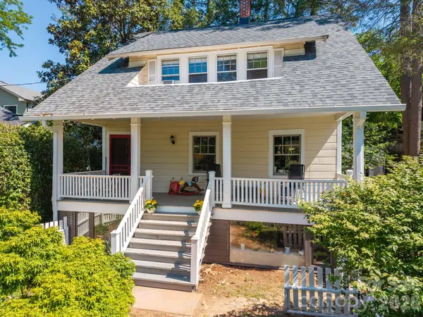 238 Forest Hill DR, Asheville, NC 28803