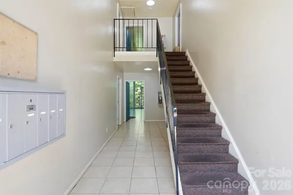 305 Orchard Trace LN #5, Charlotte, NC 28213