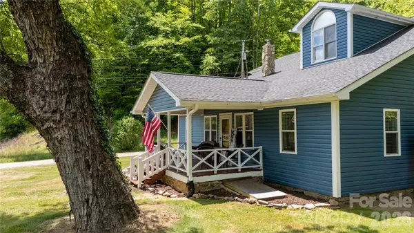 84 Sheets Farm RD, Bakersville, NC 28705