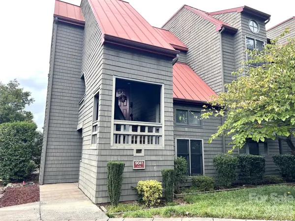 9041 J M Keynes DR, Charlotte, NC 28262