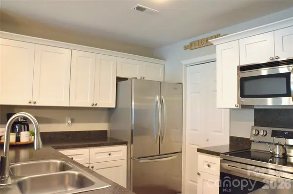 9041 J M Keynes DR, Charlotte, NC 28262
