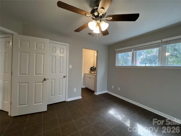 9041 J M Keynes DR, Charlotte, NC 28262