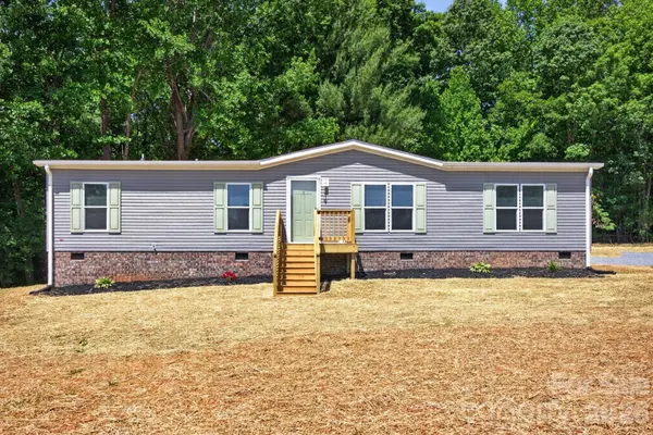 219 Harvick LN, Lexington, NC 27292