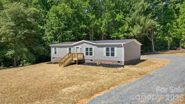 219 Harvick LN, Lexington, NC 27292
