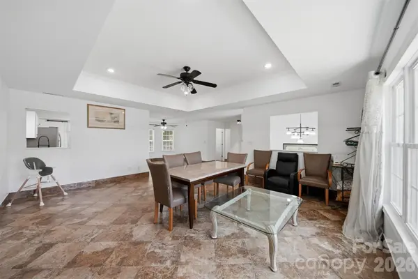 107 Cliffwood DR, Hudson, NC 28638
