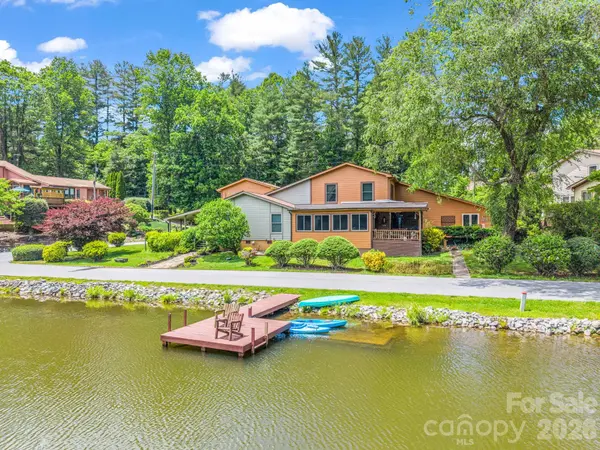 117 Willow WAY, Hendersonville, NC 28739