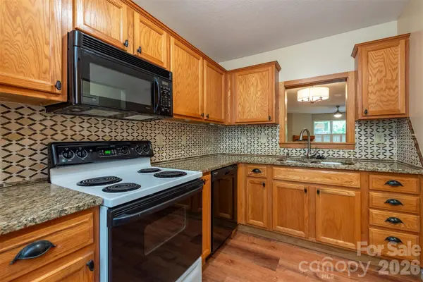 509 Carrington PL, Arden, NC 28704