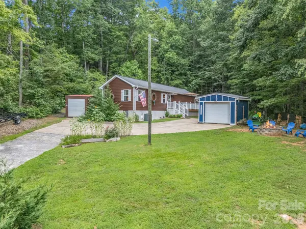 479 Camp Hill RD, Lake Lure, NC 28756