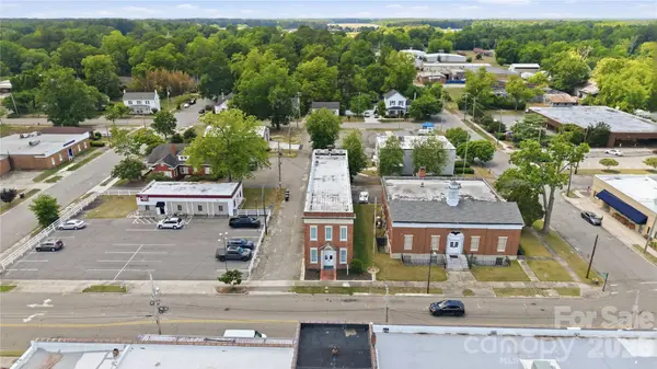 211 Atkinson ST, Laurinburg, NC 28352