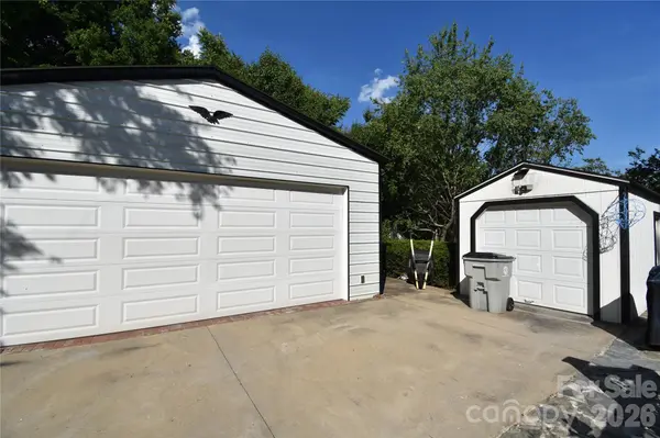 212 Sharon AVE NW, Lenoir, NC 28645