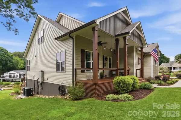 913 Lake Club DR, Rock Hill, SC 29732