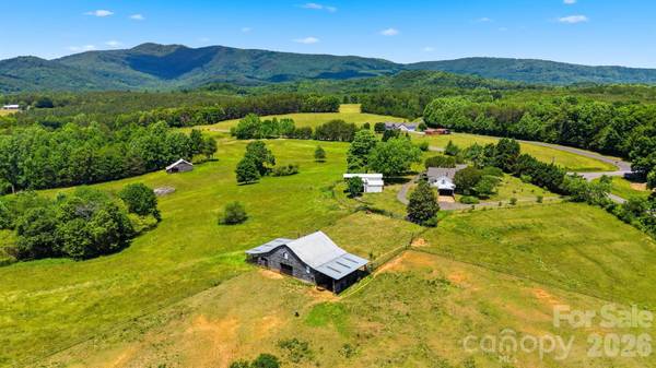 301 Corinth Church CIR, Casar, NC 28620