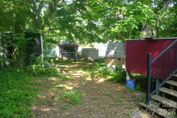 407 N Pear ST, Gastonia, NC 28054