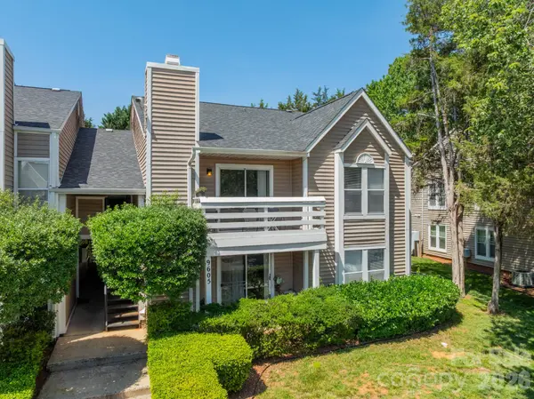 9605 Vinca CIR #G, Charlotte, NC 28213