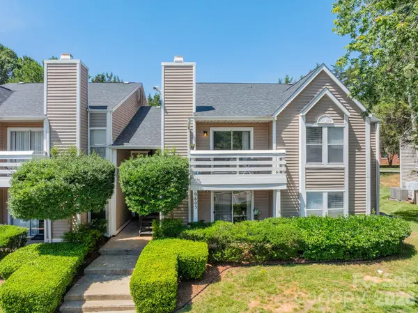 9605 Vinca CIR #G, Charlotte, NC 28213