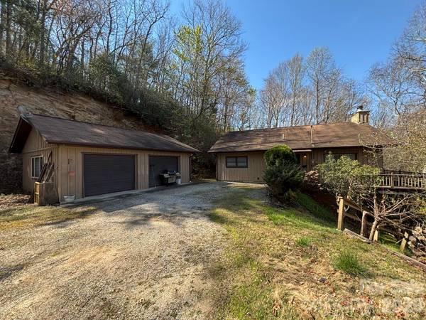 120 Kimberly DR, Bryson City, NC 28713
