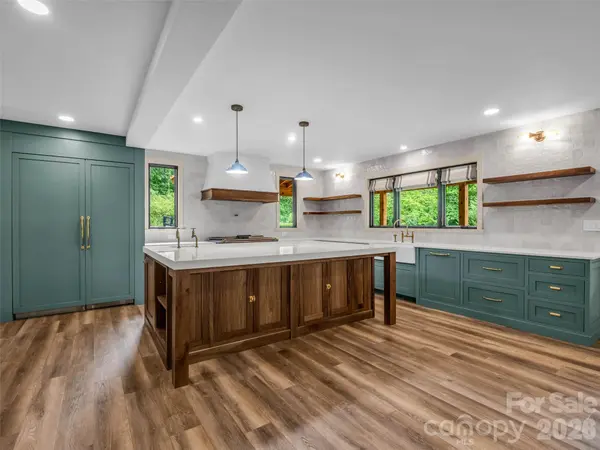 6651 US 64/74A HWY, Lake Lure, NC 28746