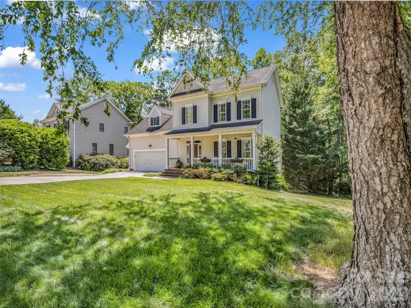 1042 Columbine RD, Asheville, NC 28803