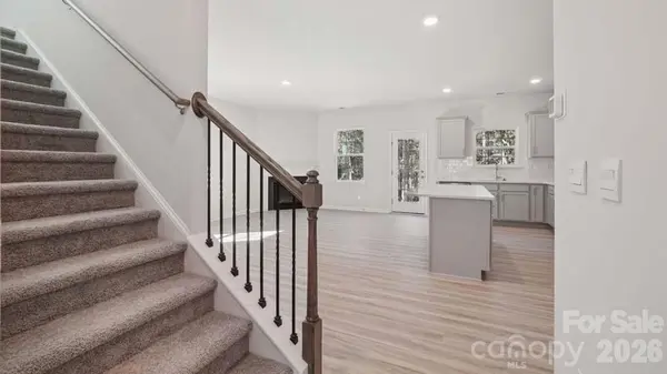 3845 Maxwell Henry LN NW, Conover, NC 28613