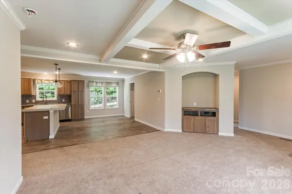 1060 Pickens HWY, Rosman, NC 28772