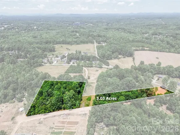 00 Cape Hickory RD, Hickory, NC 28601